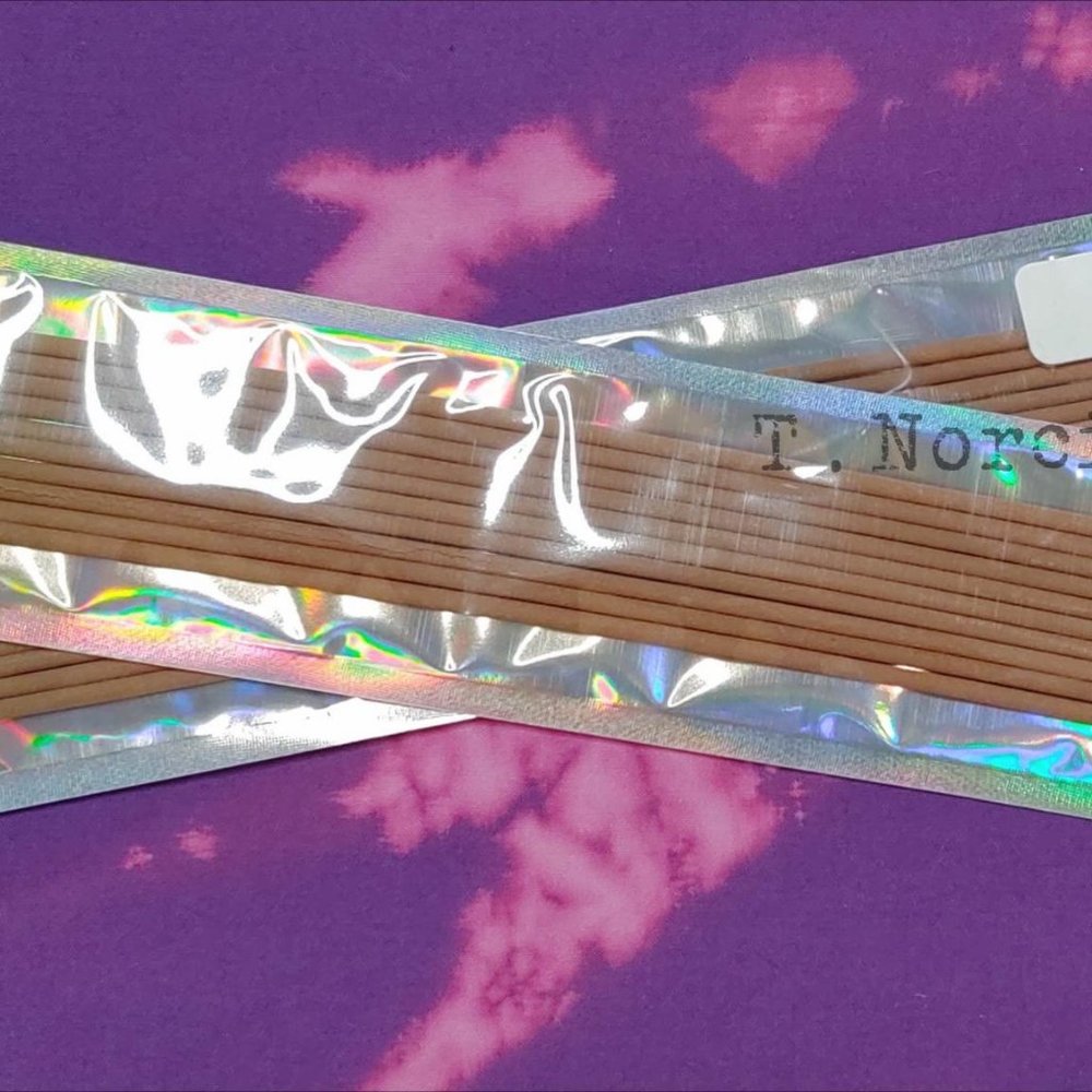 Gravity Incense Sticks: Sensual Earth - Picture 2 of 2